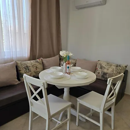 Elia Relax & Lux 아파트호텔 3*